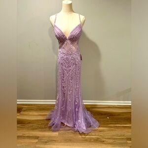 Stunning light purple dress with beautiful details. NWT sz 6.